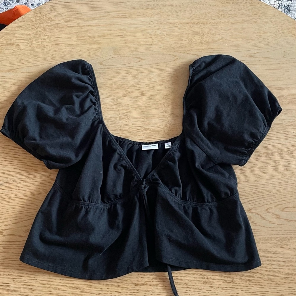 Sunday Best Black Tie Front Puffed Sleeve Blouse